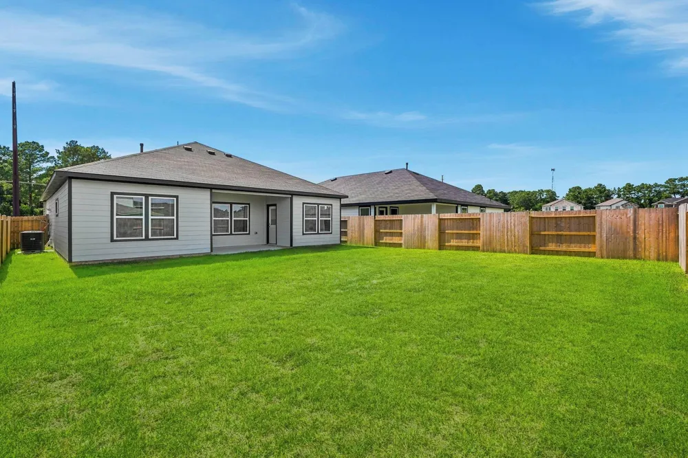 316 Tall Birch Drive Hockley, TX 77447