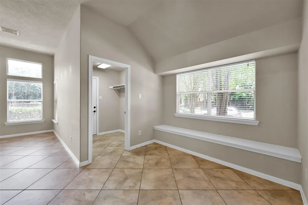 117 E Montfair Boulevard The Woodlands, TX 77382