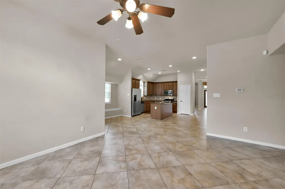 117 E Montfair Boulevard The Woodlands, TX 77382
