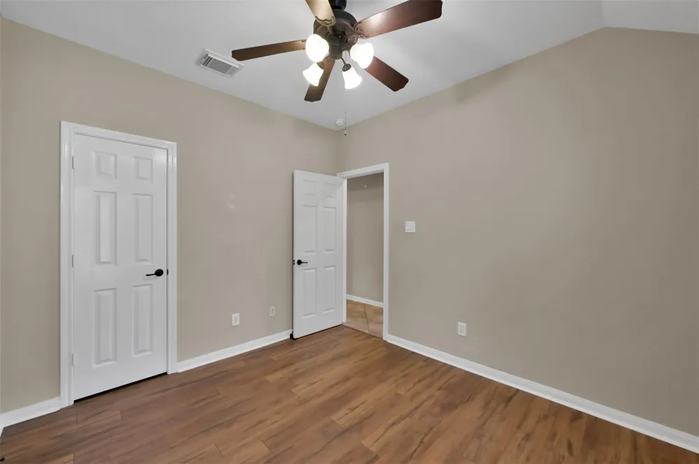 117 E Montfair Boulevard The Woodlands, TX 77382