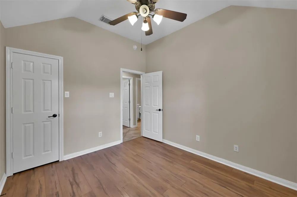 117 E Montfair Boulevard The Woodlands, TX 77382