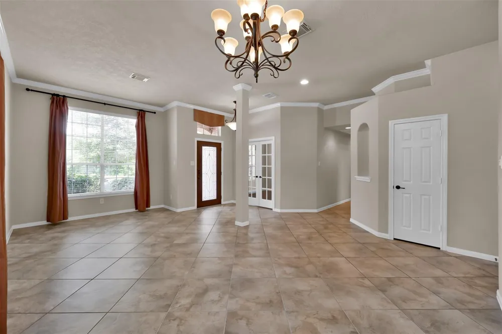 117 E Montfair Boulevard The Woodlands, TX 77382