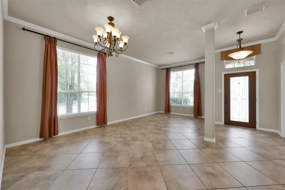 117 E Montfair Boulevard The Woodlands, TX 77382