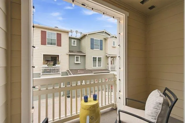 631 True Wind Way #202 Redwood City, CA 94063