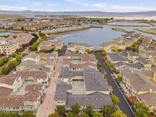 631 True Wind Way #202 Redwood City, CA 94063