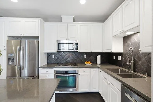 631 True Wind Way #202 Redwood City, CA 94063