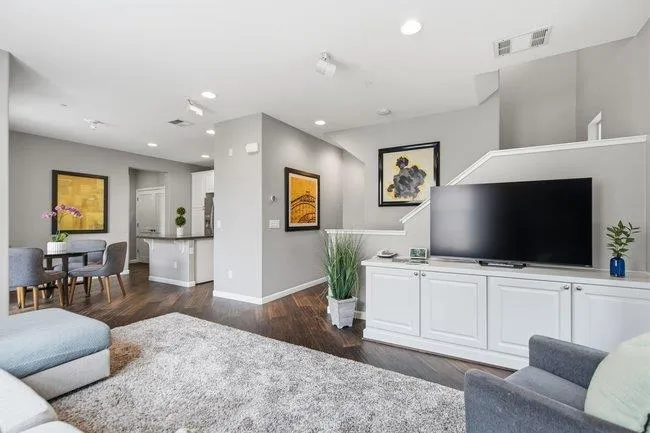 631 True Wind Way #202 Redwood City, CA 94063