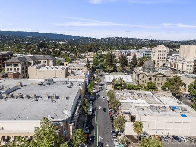 631 True Wind Way #202 Redwood City, CA 94063