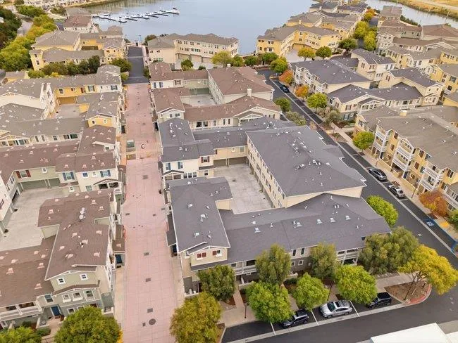 631 True Wind Way #202 Redwood City, CA 94063