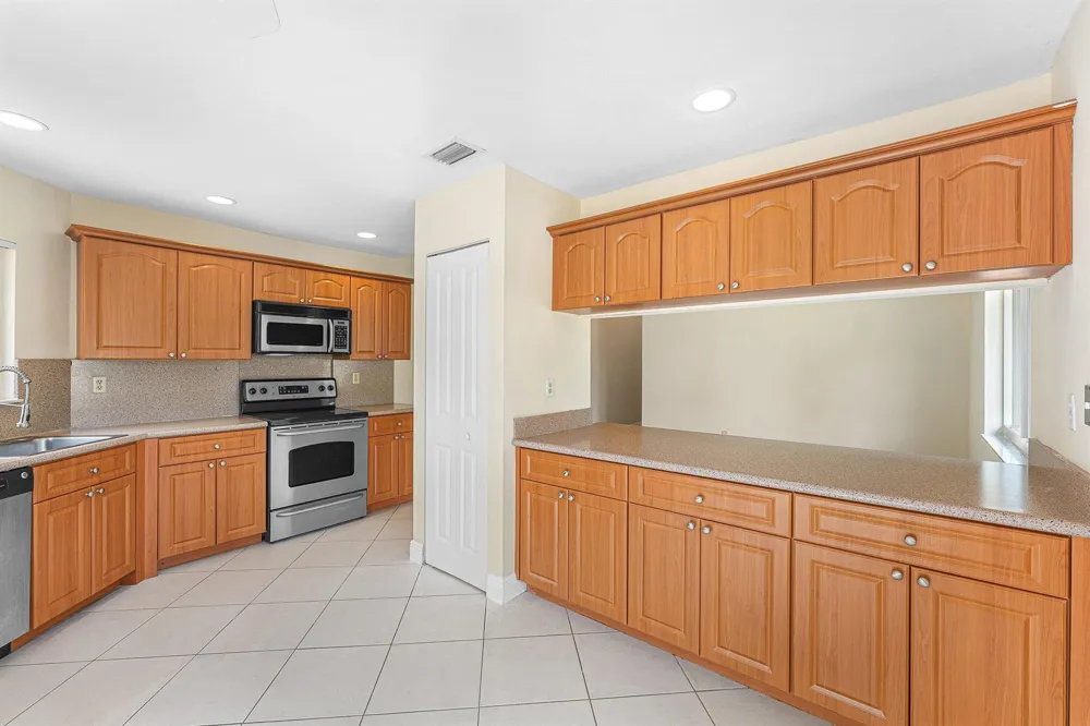 6290 Sweet Maple Lane Boca Raton, FL 33433
