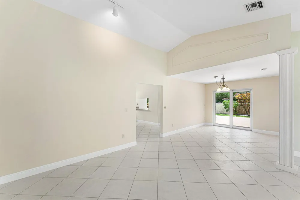 6290 Sweet Maple Lane Boca Raton, FL 33433
