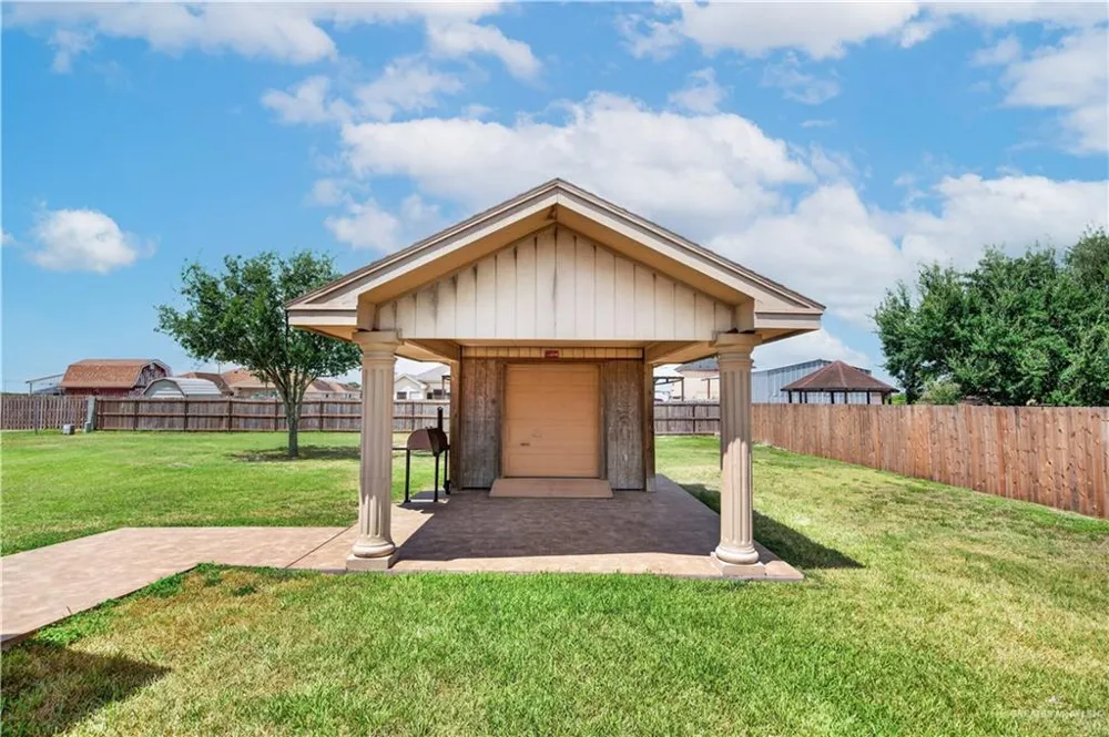 8203 Tropical Drive Donna, TX 78537