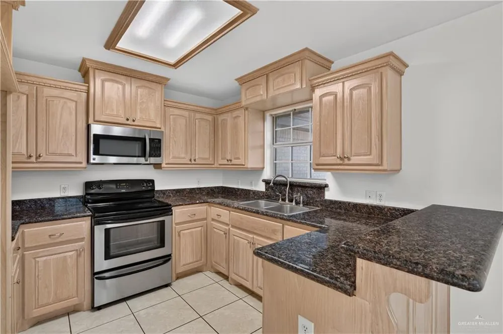 8203 Tropical Drive Donna, TX 78537