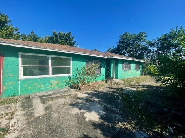 3106 Tropic Boulevard Fort Pierce, FL 34946
