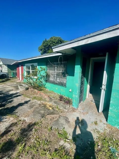 3106 Tropic Boulevard Fort Pierce, FL 34946