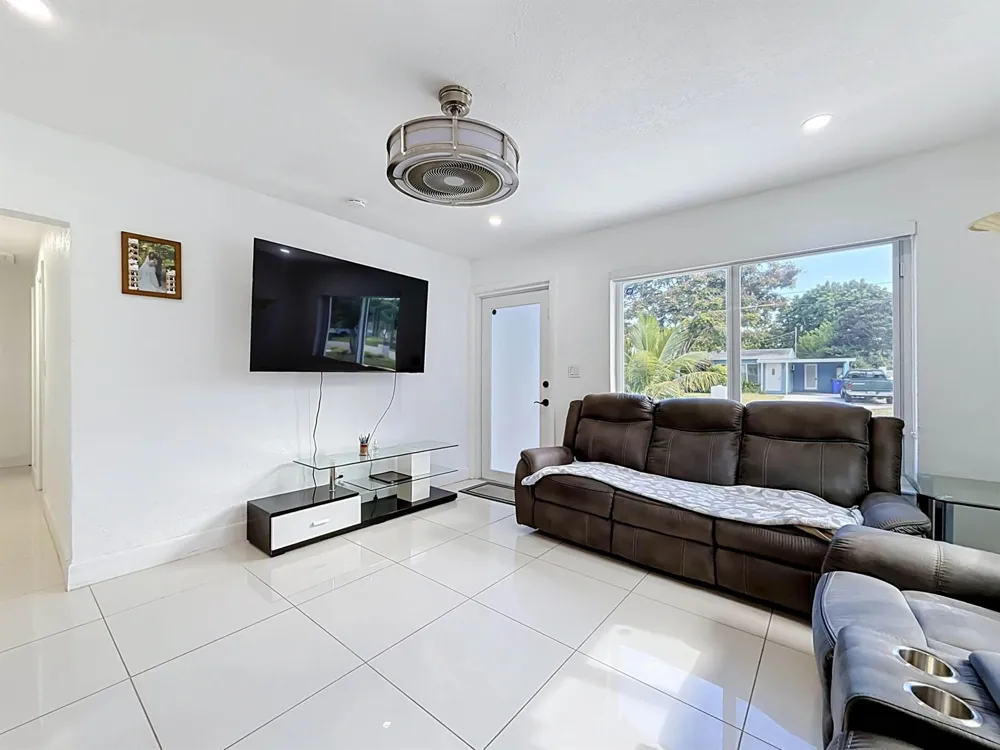 6135 NW 24TH COURT Margate, FL 33063