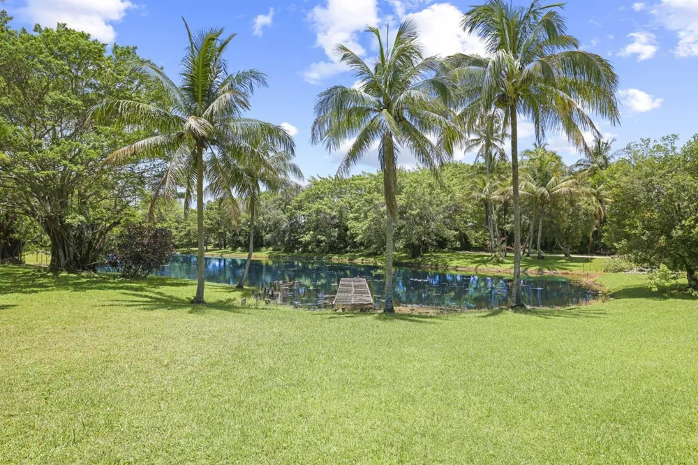 6001 Le Lac Road Boca Raton, FL 33496