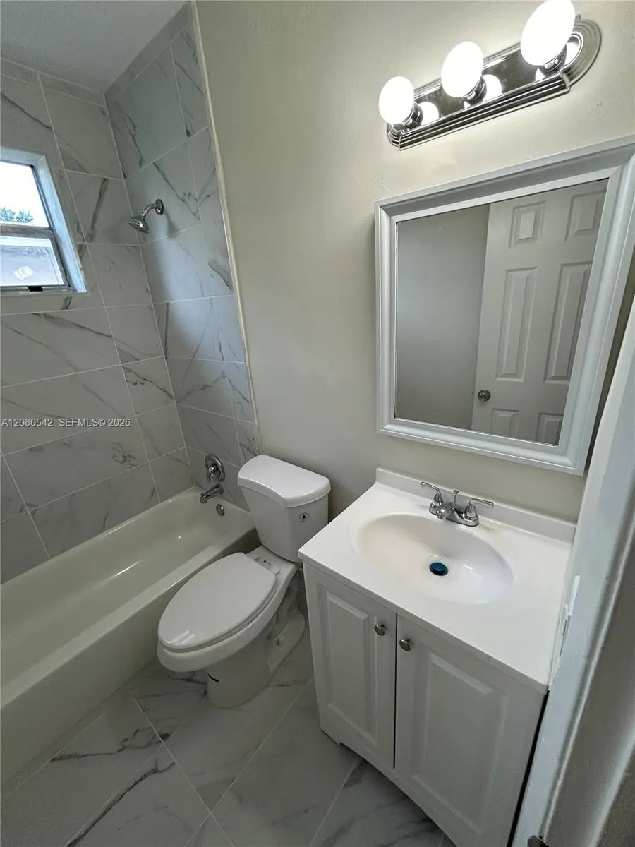 11545 NW 17th Ave Miami, FL 33167