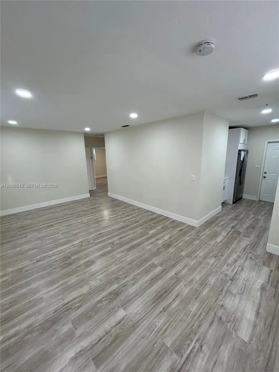 11545 NW 17th Ave Miami, FL 33167