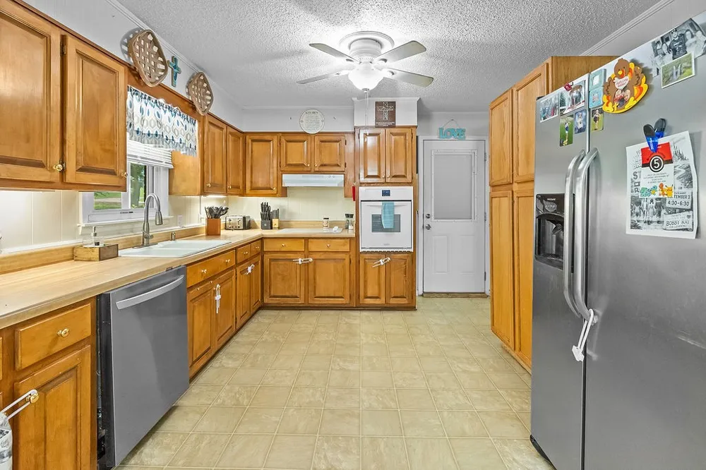156 S Arrowhead Dr McMinnville, TN 37110