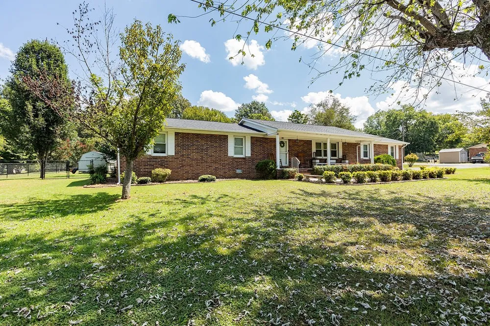 156 S Arrowhead Dr McMinnville, TN 37110