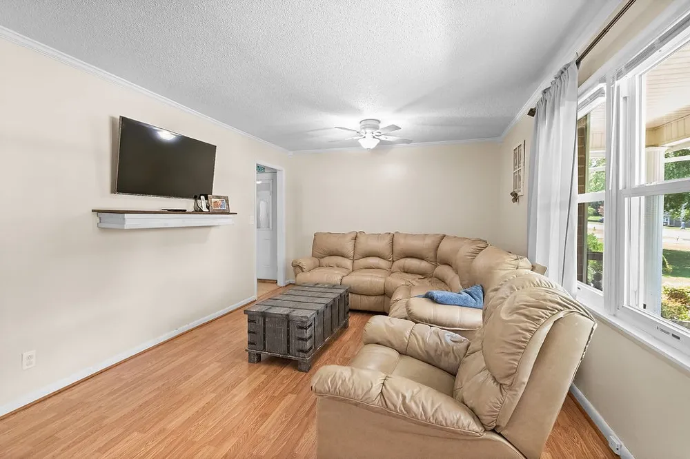 156 S Arrowhead Dr McMinnville, TN 37110