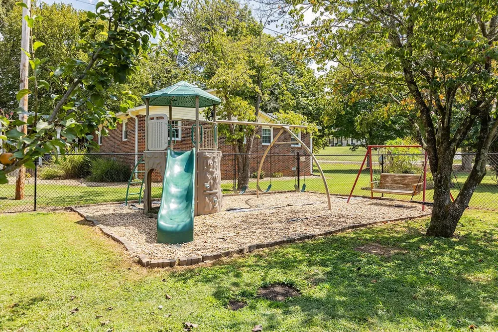 156 S Arrowhead Dr McMinnville, TN 37110