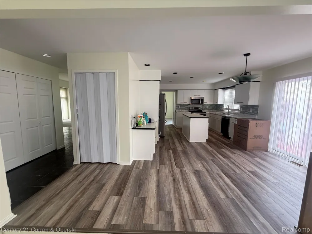 30658 Mystic Forest Drive Farmington Hills City, MI 48331