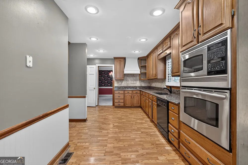 4370 Laurian DR NW Kennesaw, GA 30144