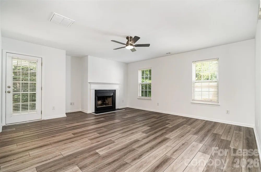 10307 Seedling Lane Charlotte, NC 28214