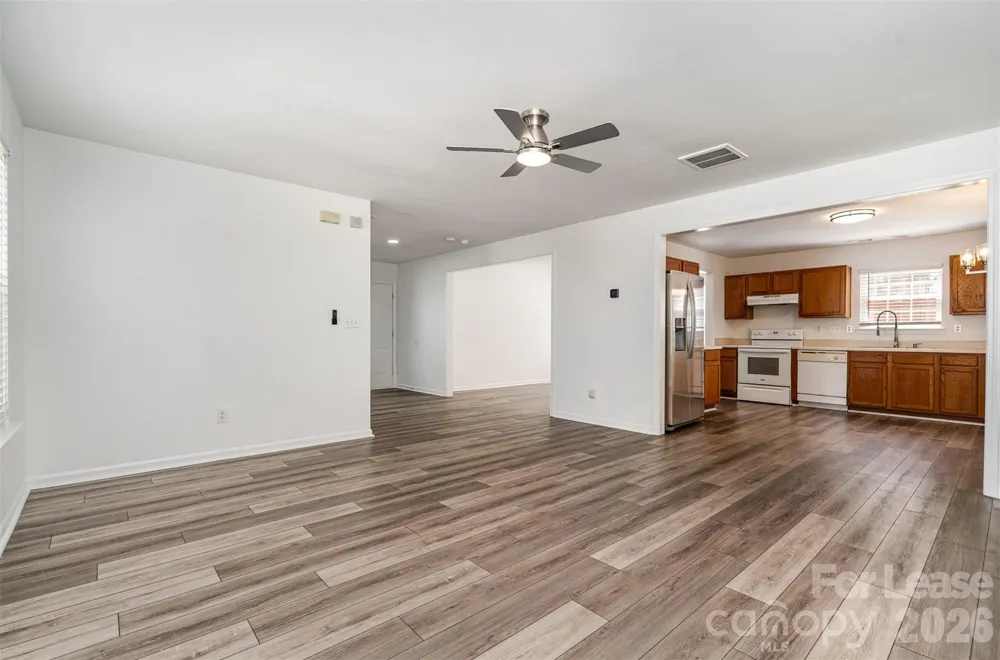 10307 Seedling Lane Charlotte, NC 28214