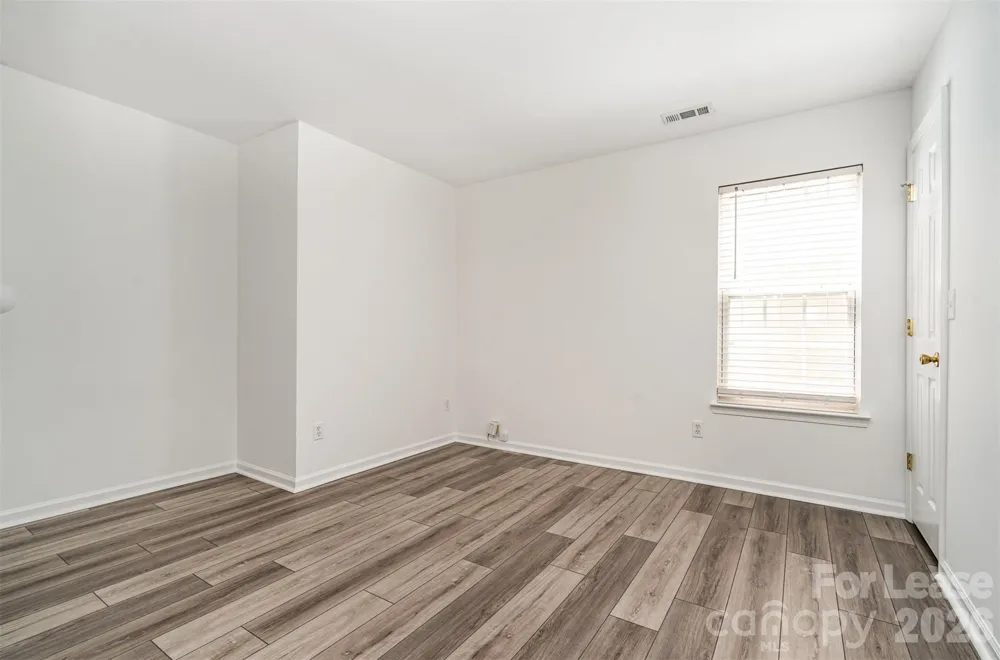 10307 Seedling Lane Charlotte, NC 28214