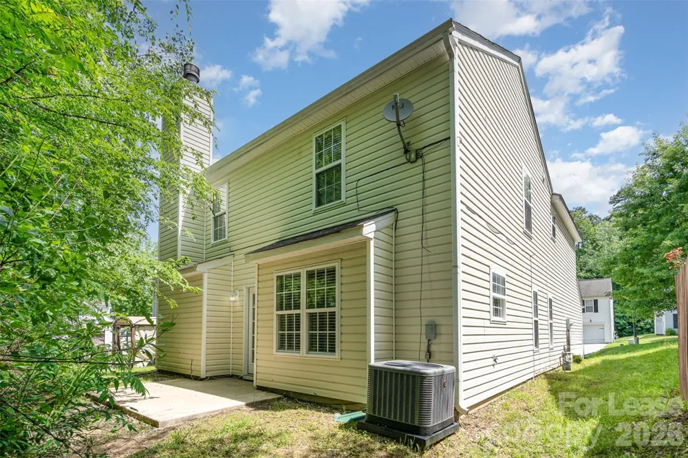 10307 Seedling Lane Charlotte, NC 28214