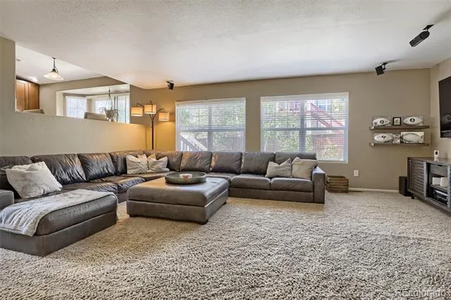 4835 S Eaton Park Way Aurora, CO 80016