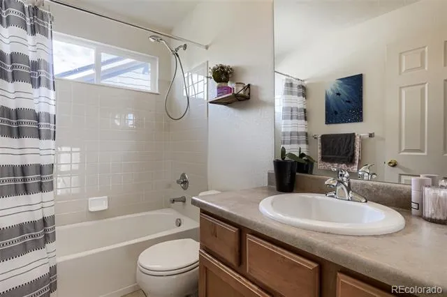 4835 S Eaton Park Way Aurora, CO 80016
