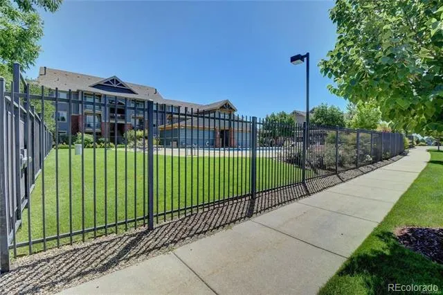 804 Summer Hawk Drive #6-304 Longmont, CO 80504