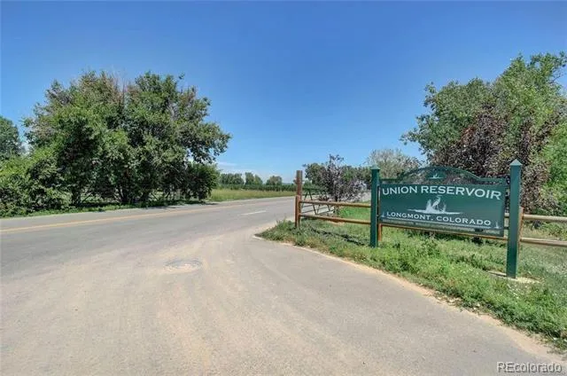804 Summer Hawk Drive #6-304 Longmont, CO 80504