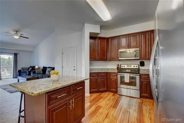 804 Summer Hawk Drive #6-304 Longmont, CO 80504