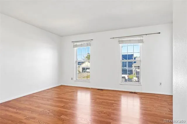 5873 S Nepal Street Aurora, CO 80015
