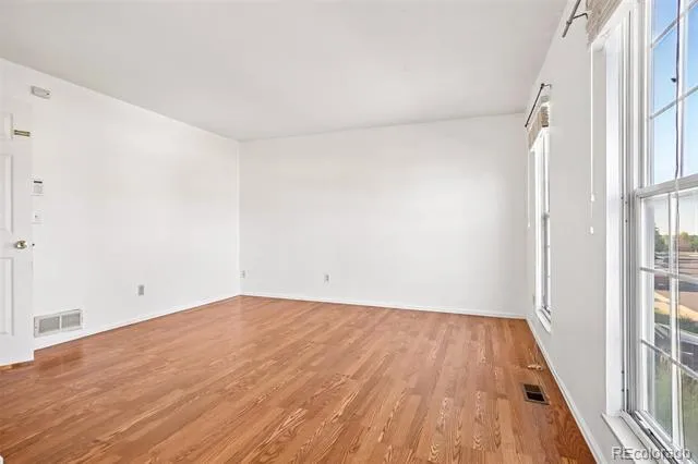5873 S Nepal Street Aurora, CO 80015