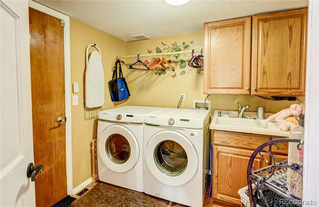 840 Deer Clover Circle Castle Pines, CO 80108