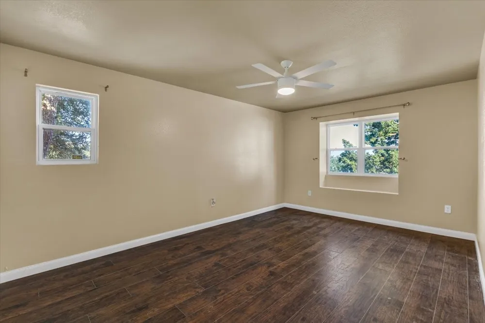 114 Harbor Drive #219 Runaway Bay, TX 76426