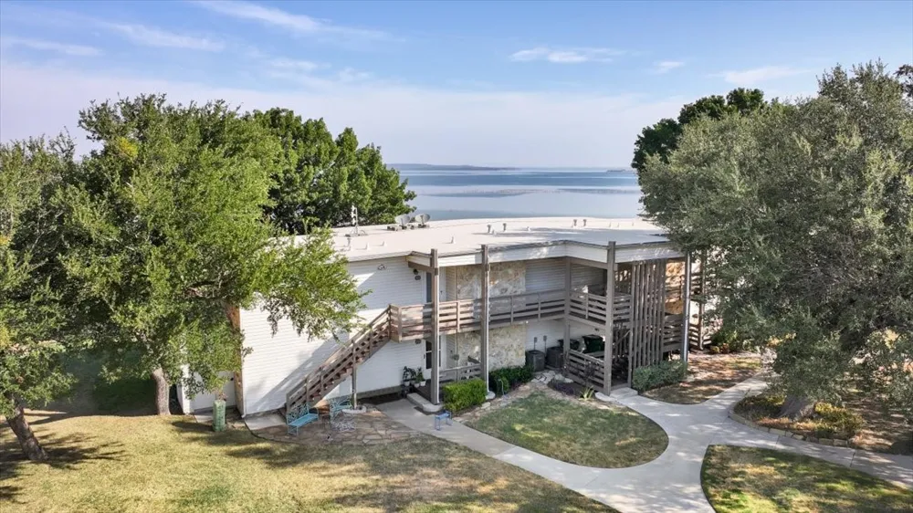 114 Harbor Drive #219 Runaway Bay, TX 76426