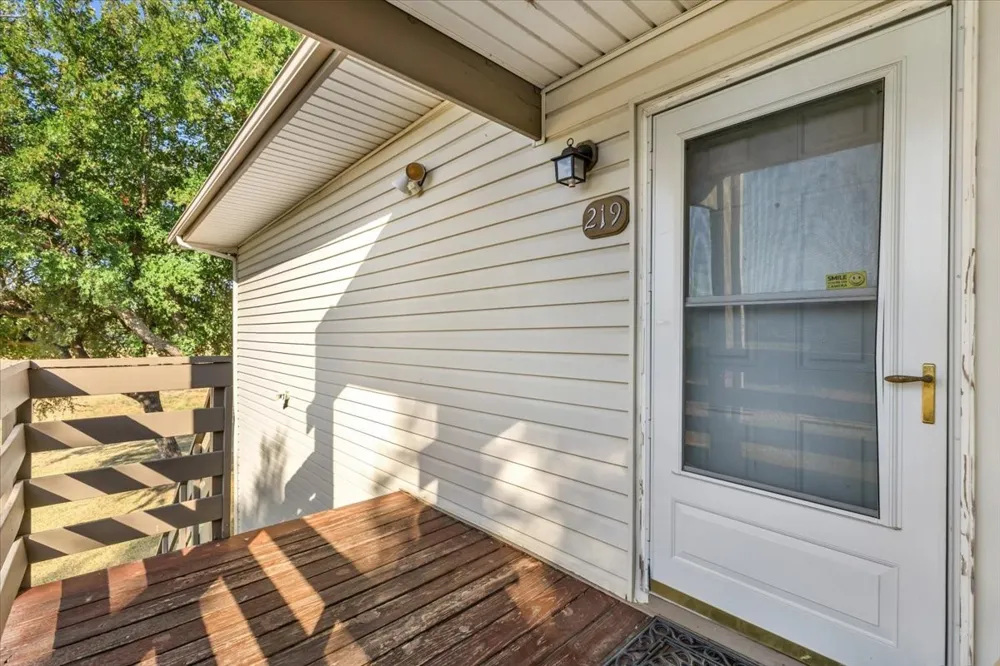 114 Harbor Drive #219 Runaway Bay, TX 76426