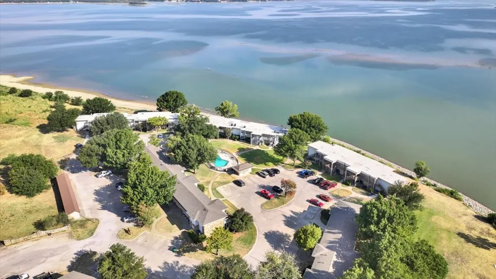 114 Harbor Drive #219 Runaway Bay, TX 76426
