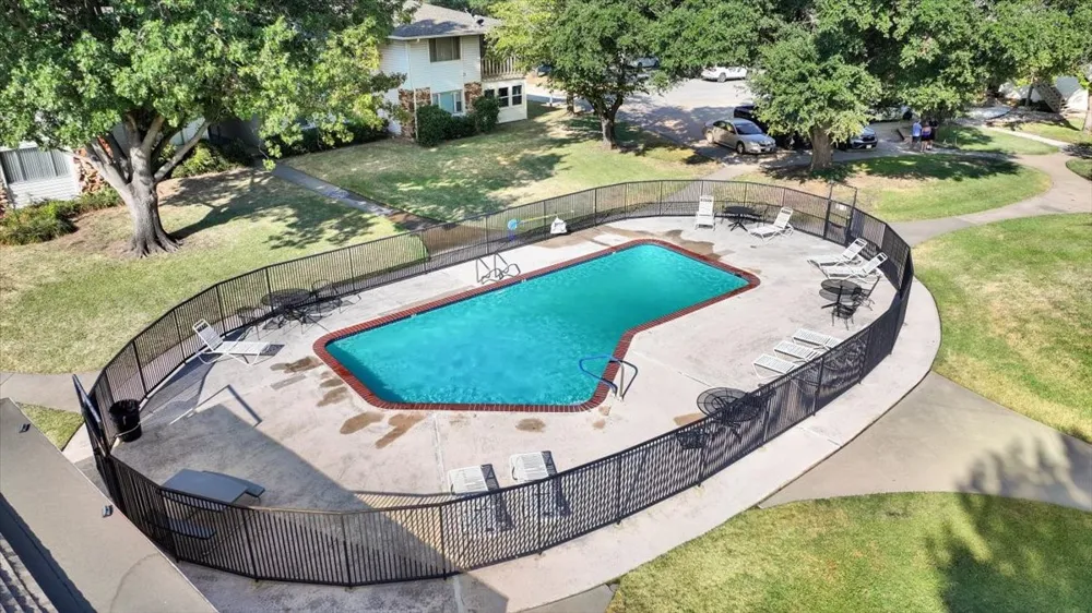 114 Harbor Drive #219 Runaway Bay, TX 76426