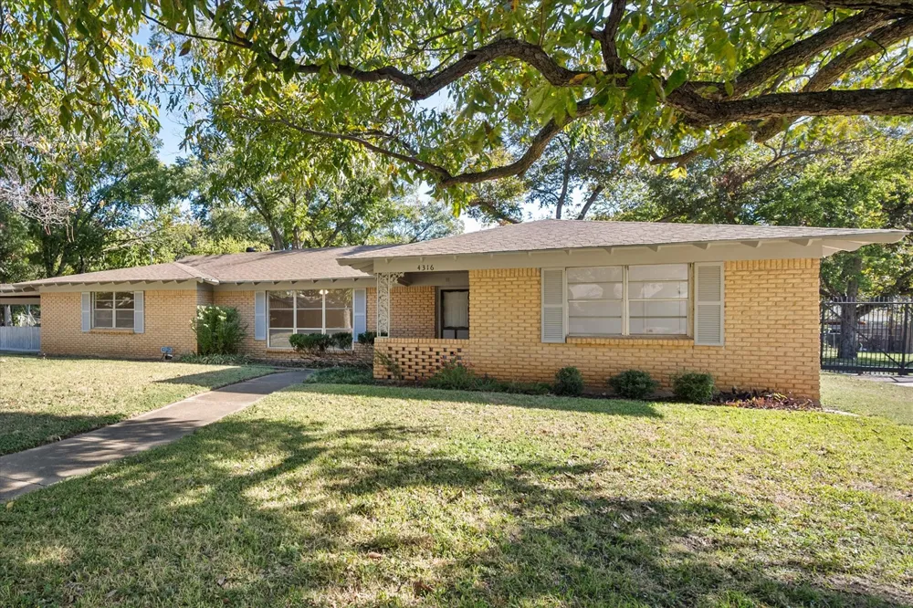 4316 Ashmore Drive North Richland Hills, TX 76180