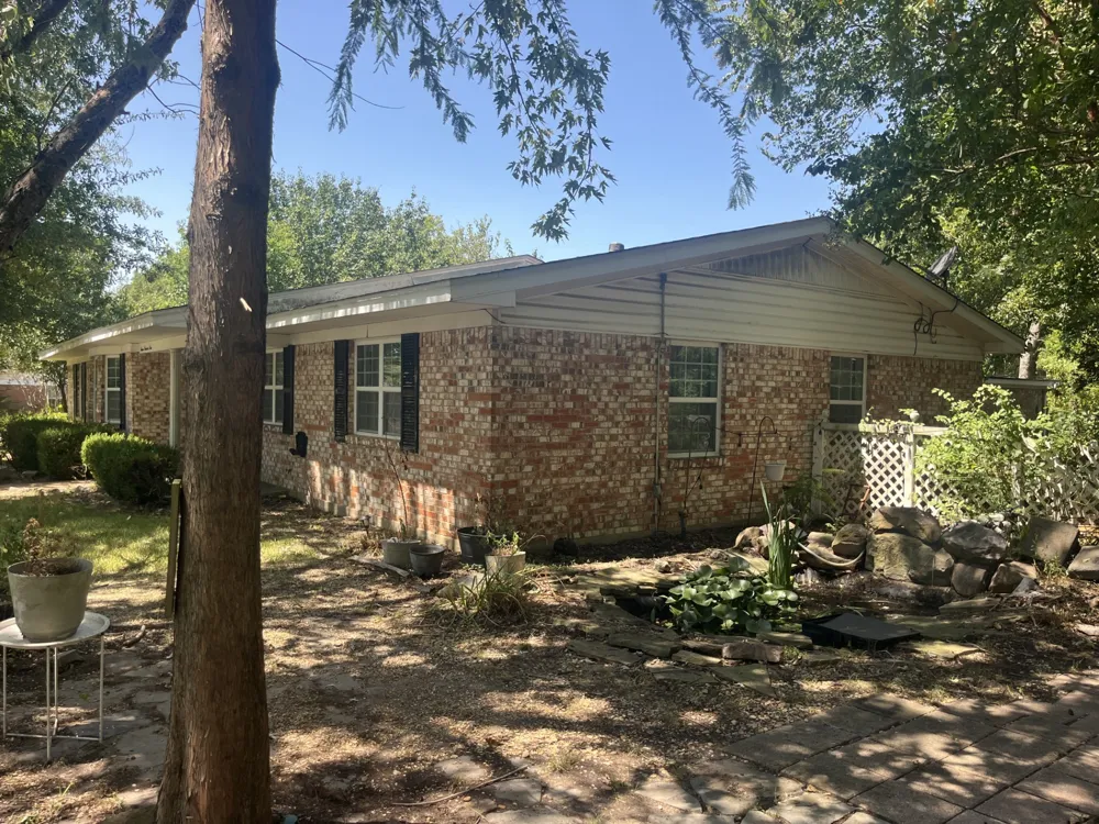 705 4th Clarksville, TX 75426