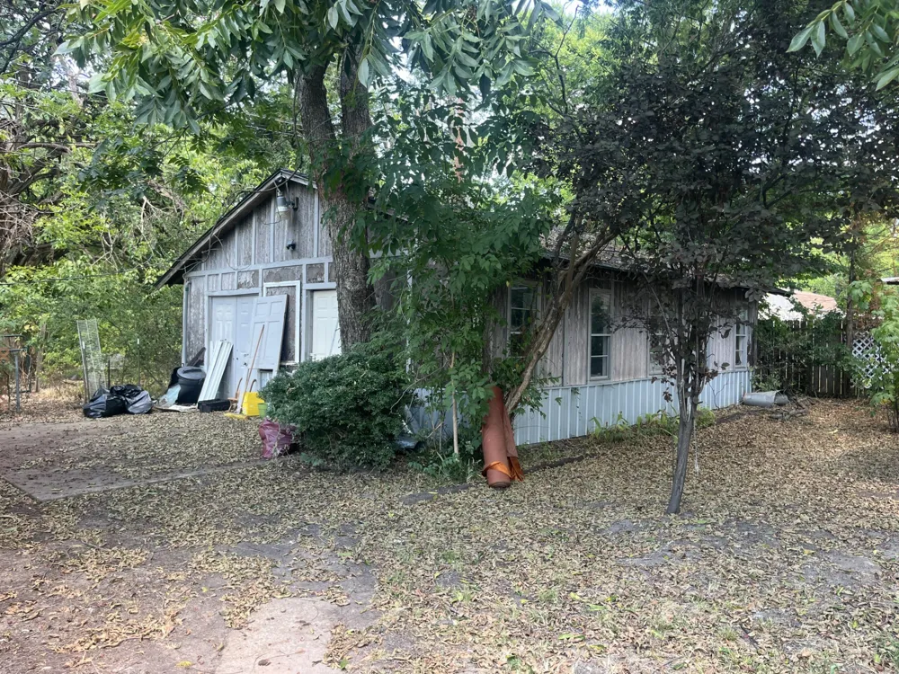 705 4th Clarksville, TX 75426