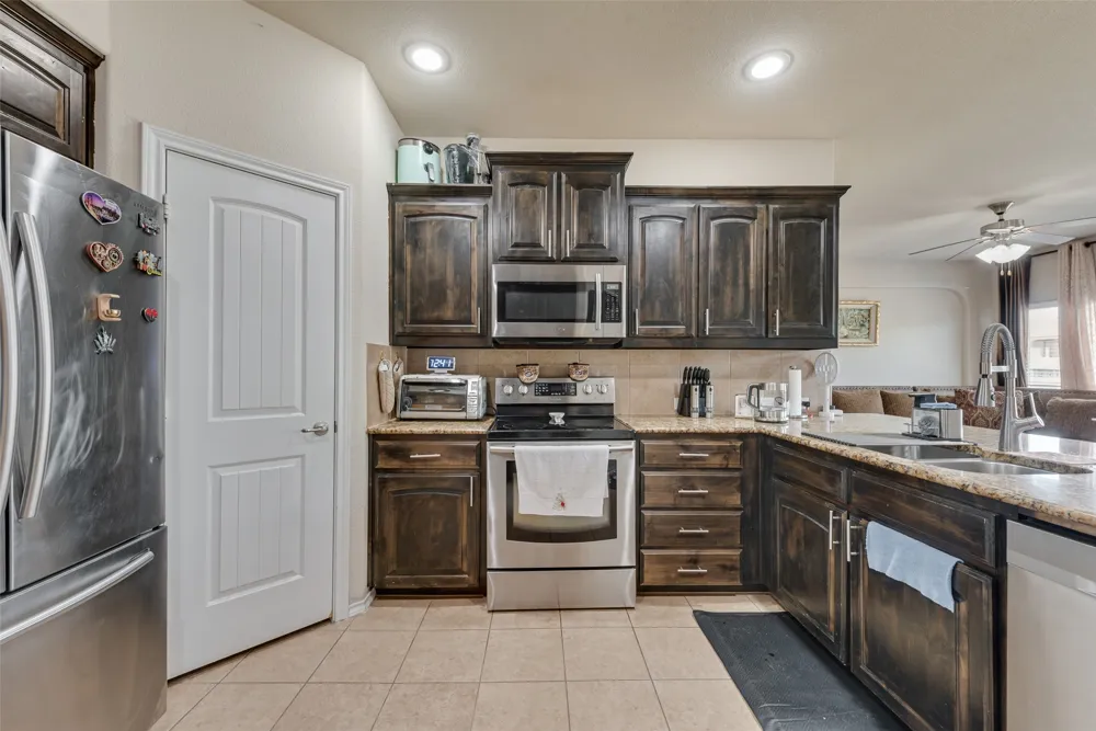 1045 Doe Meadow Drive Fort Worth, TX 76028